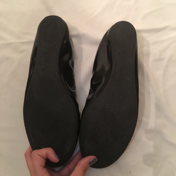 Vera Wang lavender label flats - Picture 3 of 3